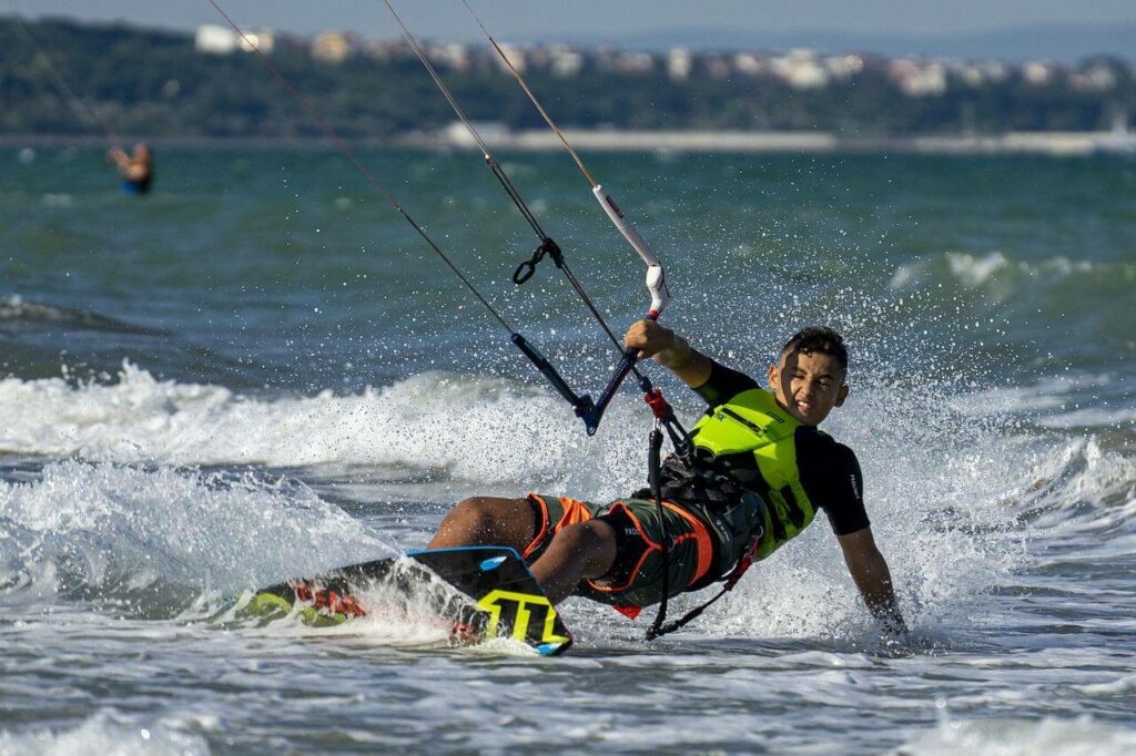 Kite Surf Sea Sport Kiteboarding Wind Kitesurfing